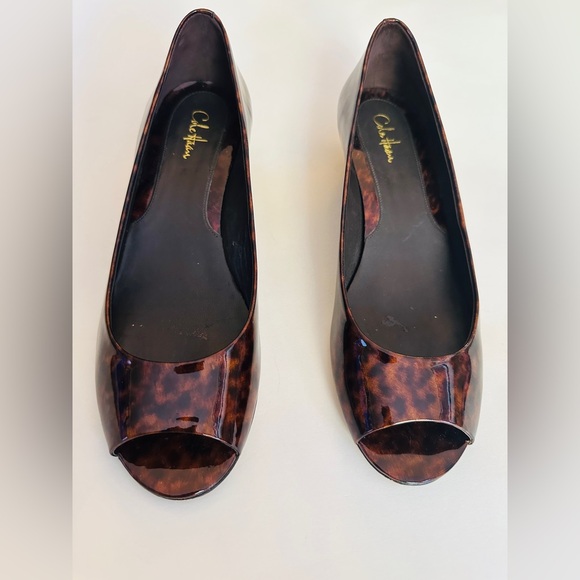 Cole Haan Pumps Leopard Wedge Print Patent Leather Peep Hole Toe Shoes 8 1/2 B - Picture 2 of 8